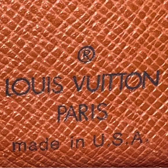 LOUIS VUITTON MONOGRAM COMPACT ZIPPE’ WALLET. EUC. - Picture 4 of 8